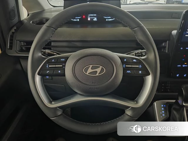 Hyundai Staria 2025 Желтый из Кореи, фото 3