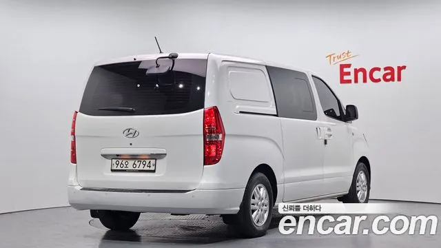 Hyundai The New Grand Starex 2018 Белый из Кореи, фото 3