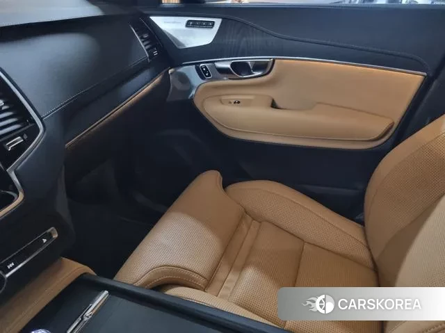 Volvo XC90 second Generation 2025 Серебристо-серый из Кореи, фото 3