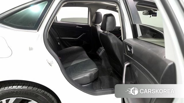 Volkswagen 7th Generation of Jetta 2020 Белый из Кореи, фото 3