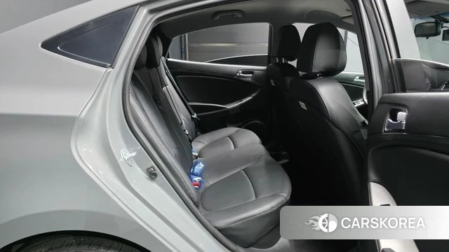 Hyundai Accent (New type) 2019 Серебристо-серый из Кореи, фото 3