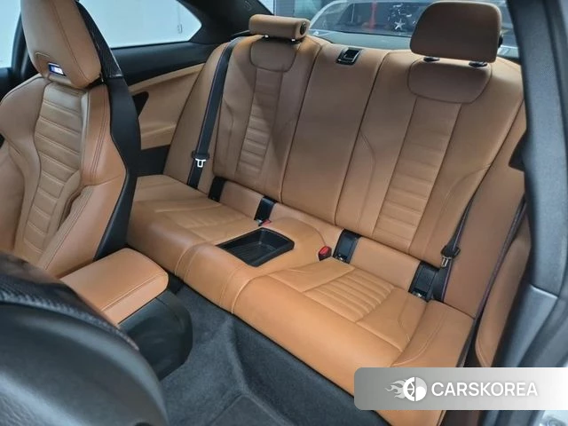 BMW M2 (G87) 2023 Белый из Кореи, фото 3