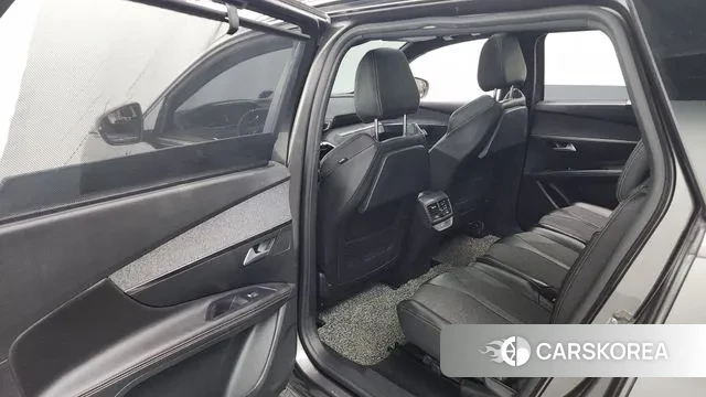 Peugeot 5008 second generation 2018 Серый из Кореи, фото 3