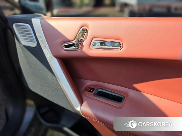 BMW iX 2023 Жемчужный цвет из Кореи, фото 3