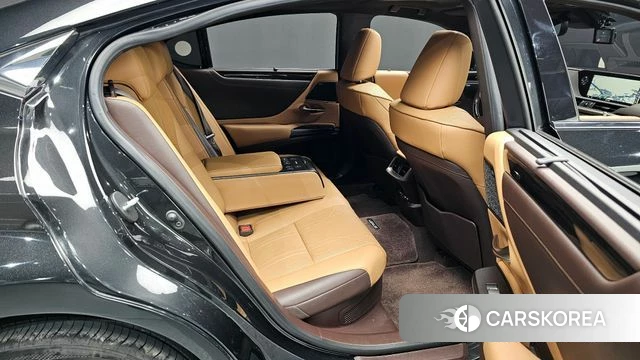 Lexus ES300h 7th generation 2020 Черный из Кореи, фото 3