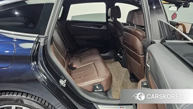 BMW 6 Series GT (G32) 2021 Черный из Кореи, фото 3