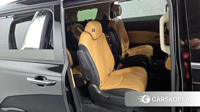 Kia Carnival 4th generation 2022 Черный из Кореи, фото 3