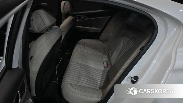 Genesis The New G70 2021 Белый из Кореи, фото 3