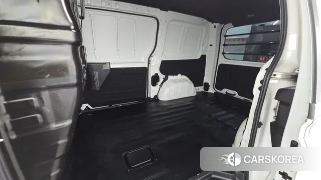 Hyundai Staria 2021 Белый из Кореи, фото 3