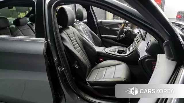 Mercedes-Benz E-Class W213 2022 Серый из Кореи, фото 3