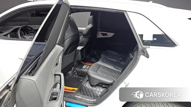 Audi Q8 (4M) 2021 Белый из Кореи, фото 3