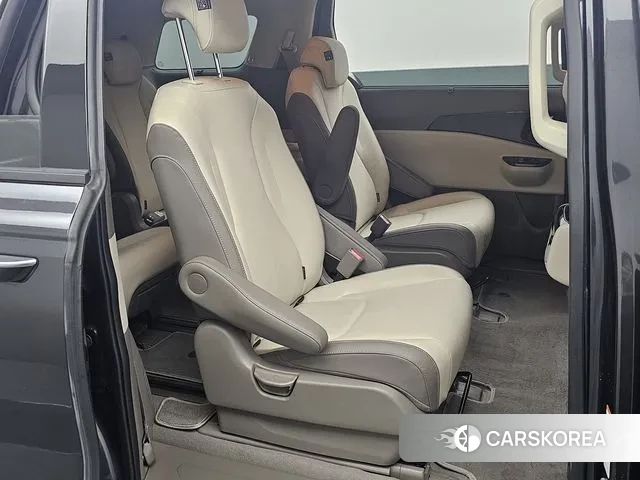 Kia Carnival 4th generation 2022 Серый из Кореи, фото 3