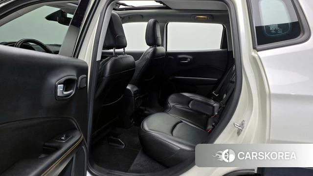 Jeep Compass 2nd Generation 2019 Белый из Кореи, фото 3