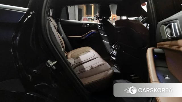 BMW X6 (G06) 2023 Черный из Кореи, фото 3