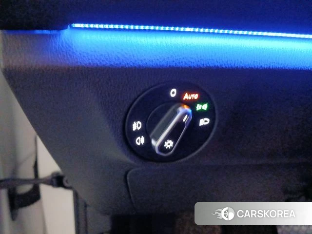 Volkswagen 7th Generation of Jetta 2021 Белый из Кореи, фото 3