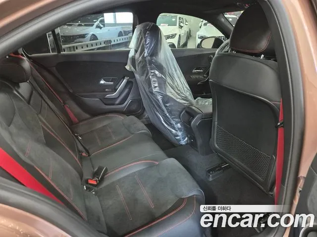 Mercedes-Benz A-Class W177 2024 Песочный из Кореи, фото 3