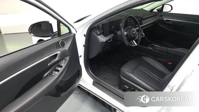 Hyundai Sonata D Edge Hybrid (DN8) 2024 Белый из Кореи, фото 3