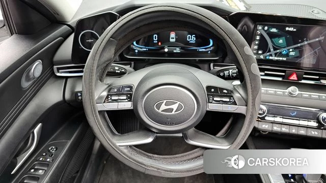 Hyundai The New Avante (CN7) 2023 Белый из Кореи, фото 3