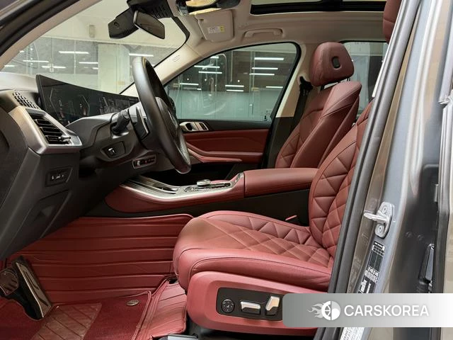 BMW X5 2024 Серебристо-серый из Китая, фото 3