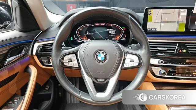 BMW 5 Series (G30) 2021 Черный из Кореи, фото 3