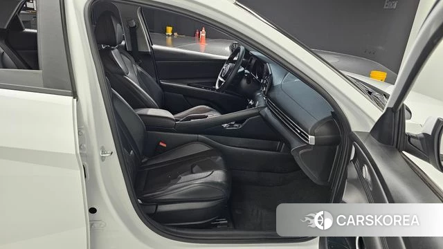 Hyundai Avante (CN7) 2023 Белый из Кореи, фото 3