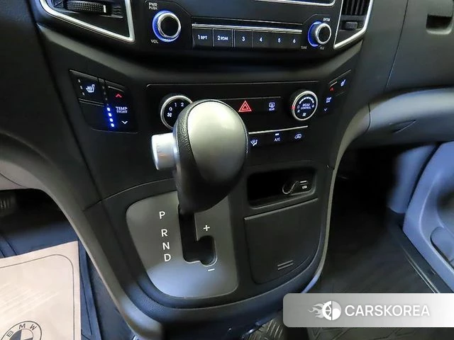 Hyundai The New Grand Starex 2018 Желтый из Кореи, фото 3