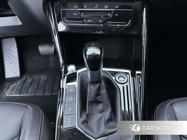 Volkswagen Tanyue 2022 Белый из Китая, фото 3