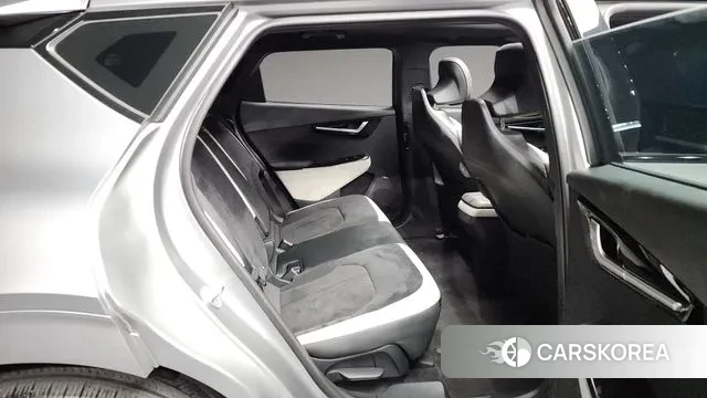 Kia EV6 2021 Серебристо-серый из Кореи, фото 3