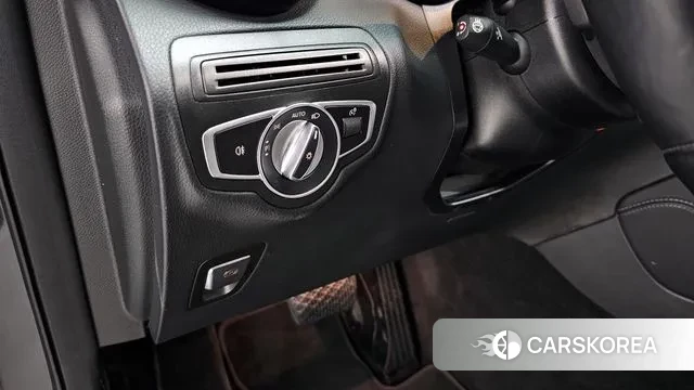 Mercedes-Benz GLC-Class X253 2021 Черный из Кореи, фото 3