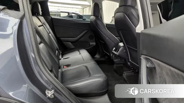 Tesla Model Y 2021 Серый из Кореи, фото 3