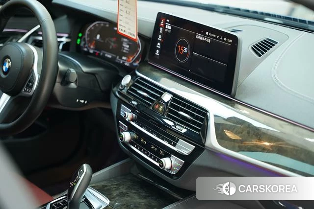 BMW 5 series 2022 Черный из Китая, фото 3