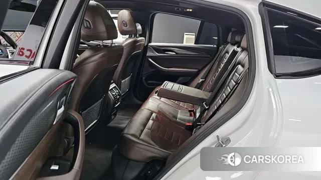 BMW X4 (G02) 2024 Белый из Кореи, фото 3