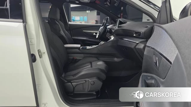 Peugeot 5008 second generation 2020 Белый двухцветный из Кореи, фото 3