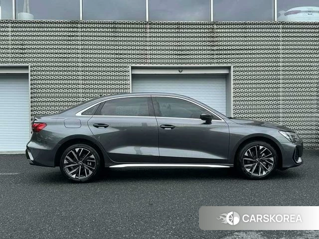 Audi A3 2025 Черный из Китая, фото 3