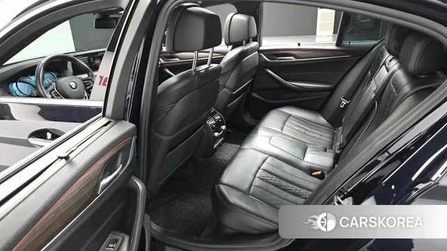 BMW 5 Series (G30) 2018 Синий из Кореи, фото 3