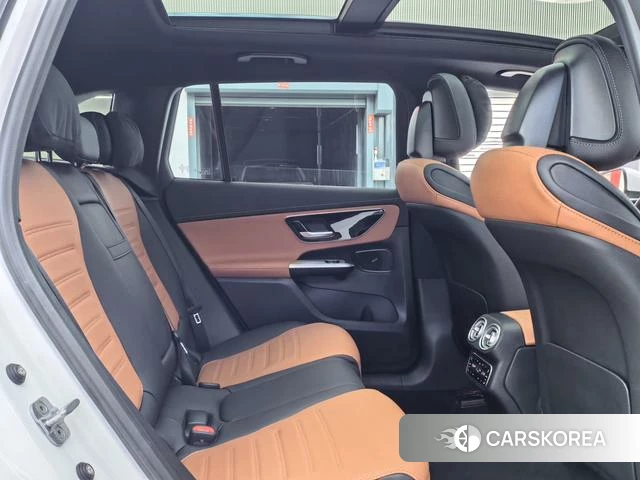 Mercedes-Benz GLC 2024 Белый из Китая, фото 3