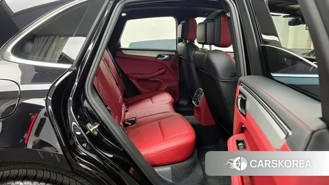 Porsche Macan 2023 Черный из Кореи, фото 3