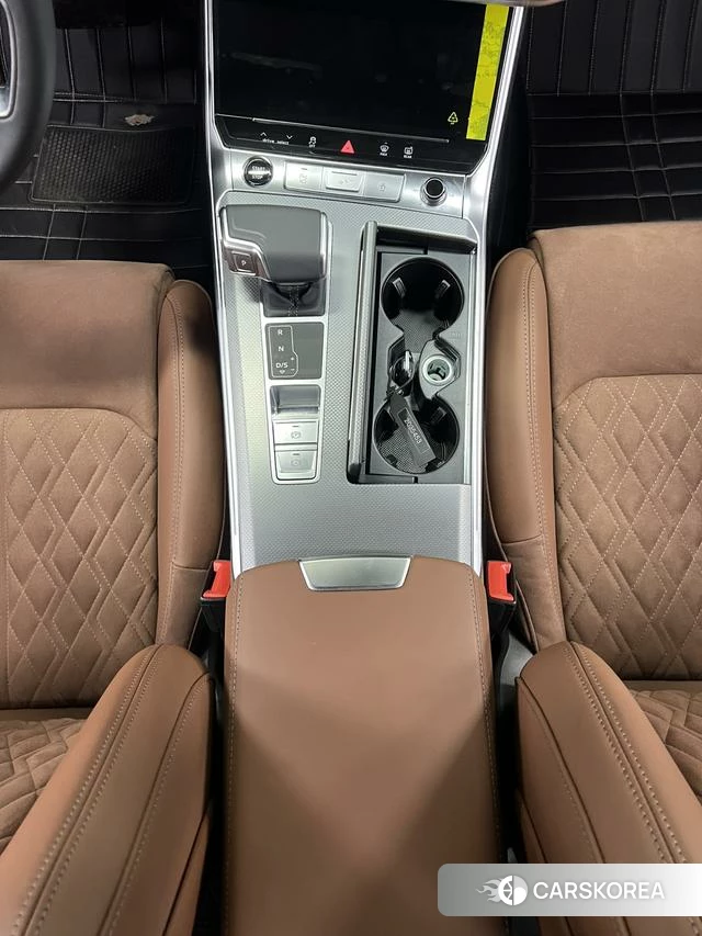 Audi A7L 2025 Черный из Китая, фото 3