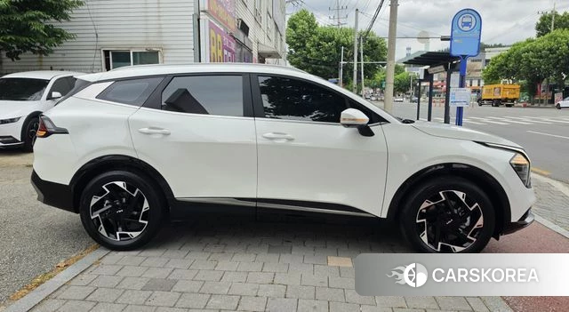 Kia Sportage 5th Generation 2023 Белый из Кореи, фото 3