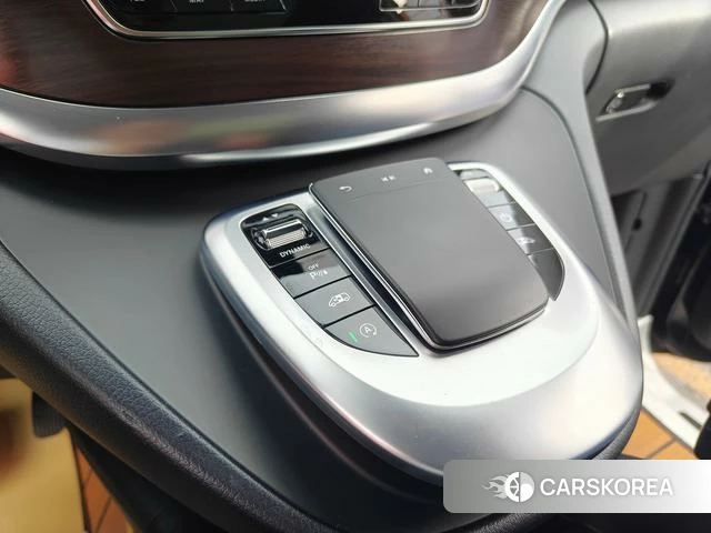 Mercedes-Benz V-class 2023 Черный из Китая, фото 3