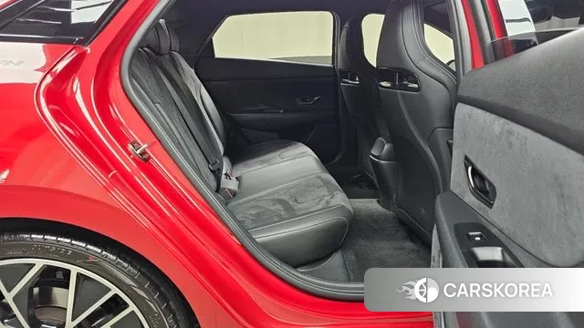 Hyundai Avante (CN7) 2023 Красный из Кореи, фото 3