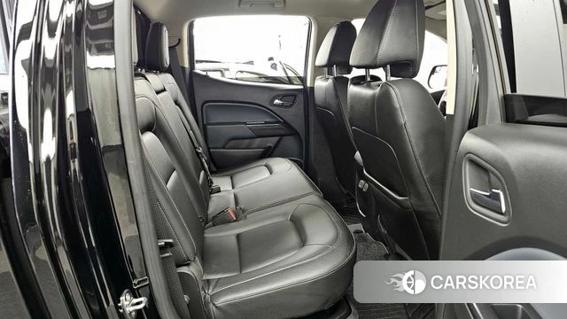 Chevrolet (GM Daewoo) Real New Colorado 2022 Черный из Кореи, фото 3