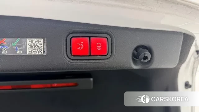 Mercedes-Benz E-Class W213 2022 Белый из Кореи, фото 3