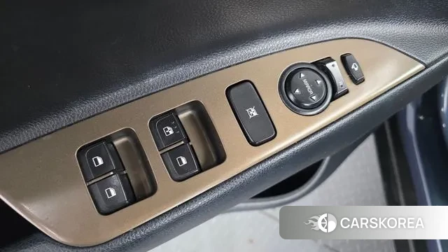 Kia Stonic 2018 Синий из Кореи, фото 3
