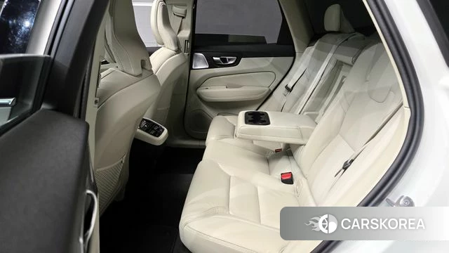 Volvo XC60 second Generation 2026 Белый из Кореи, фото 3