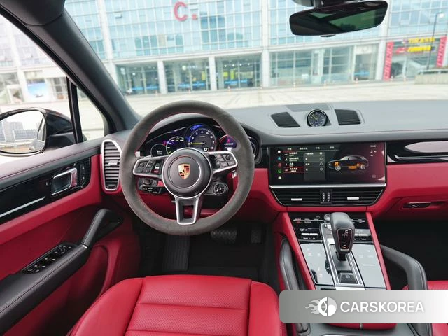 Porsche Cayenne E-Hybrid 2023 Черный из Китая, фото 3