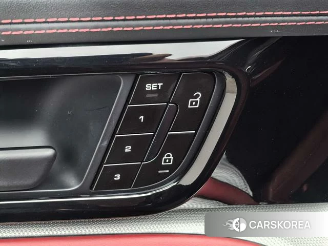 Porsche Panamera 2025 Коричневый из Китая, фото 3