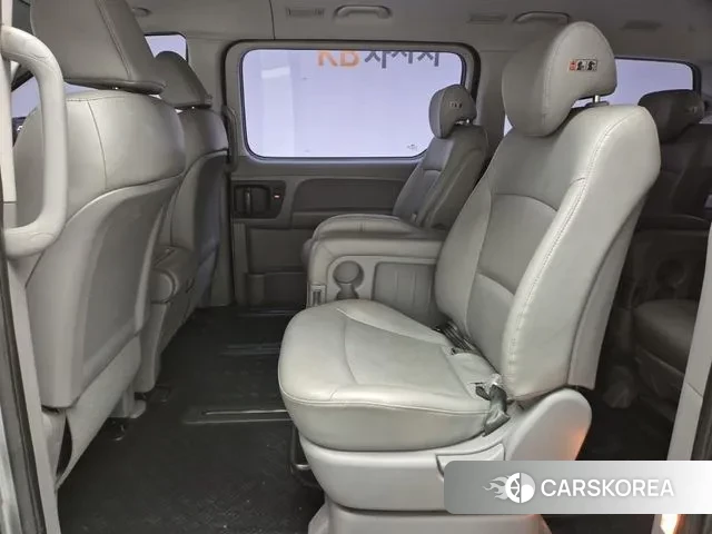 Hyundai The New Grand Starex 2019 Серебряный из Кореи, фото 3