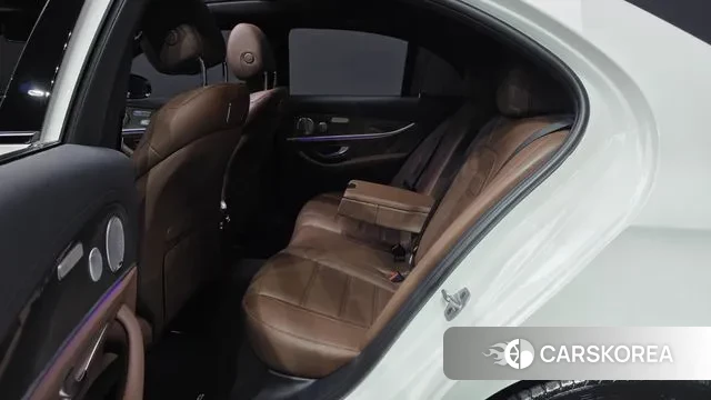 Mercedes-Benz E-Class W213 2019 Белый из Кореи, фото 3