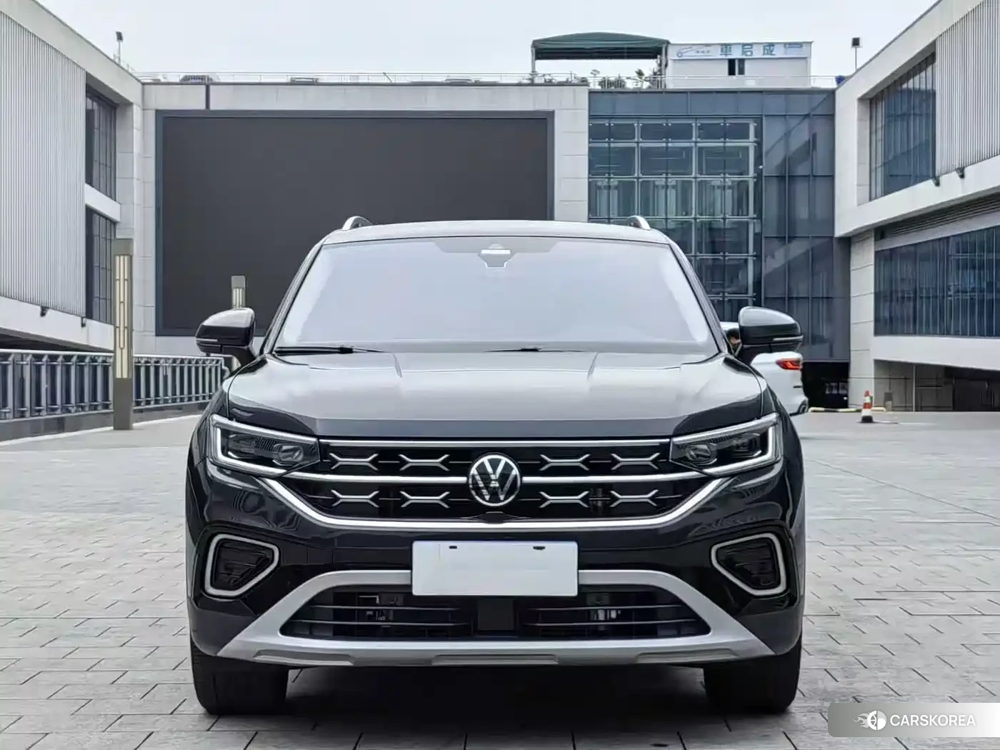 Volkswagen Tayron 2023 Черный из Китая, фото 3